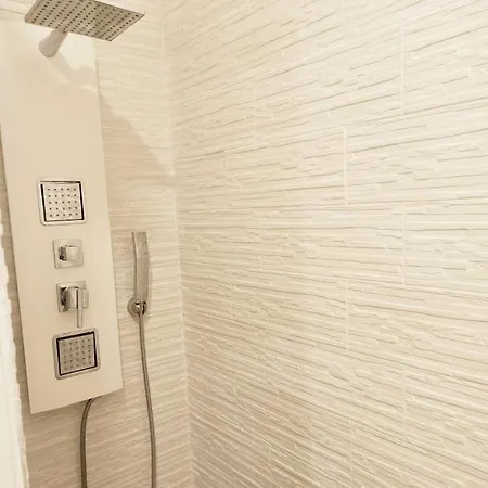 Via Del Mare Bed & Breakfast 3*