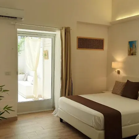 Bed and breakfast Via Del Mare 4*