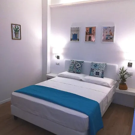 Via Del Mare Bed and breakfast 4*