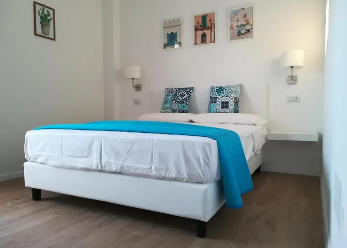 Bed & Breakfast Via Del Mare 4*