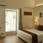 Bed & Breakfast Via Del Mare 4*