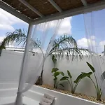 Via Del Mare Bed & Breakfast Presicce