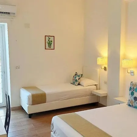 Via Del Mare 4* פרזיצ'ה