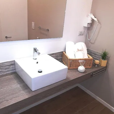 Via Del Mare לינה וארוחת בוקר פרזיצ'ה