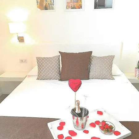 Via Del Mare 4*