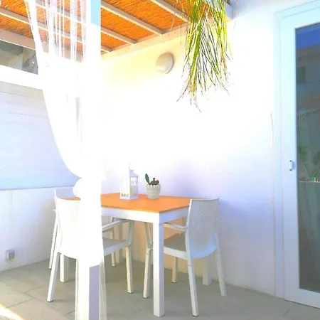 לינה וארוחת בוקר Via Del Mare