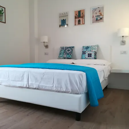 לינה וארוחת בוקר Via Del Mare