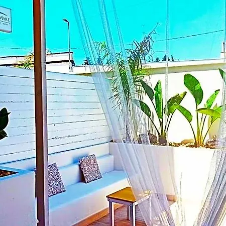 Via Del Mare Bed & Breakfast 4*