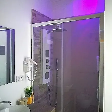 Via Del Mare Bed and Breakfast 4*