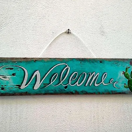 Bed & Breakfast Via Del Mare 4*