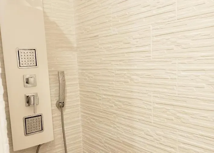 Via Del Mare Bed & Breakfast 4*